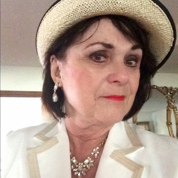 Meet your Posher, Carol ann - Picture 4 of 8